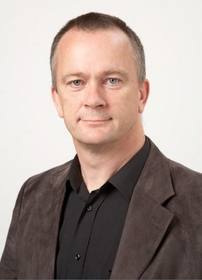 Jan Ketil Arnulf，BI挪威商學院行政學院<br />副院長，復(fù)旦-BI（挪威）MBA項目學術(shù)院長，<br />副教授