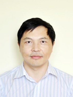 李榮躍于2011年加入 Mentor Graphics，任集成電氣事業(yè)部（IESD）中國(guó)區(qū)技術(shù)市場(chǎng)資深工程師。此前曾長(zhǎng)期任職于國(guó)內(nèi)知名線束廠商的線束開發(fā)部門，具有豐富的線束開發(fā)與設(shè)計(jì)經(jīng)驗(yàn)。